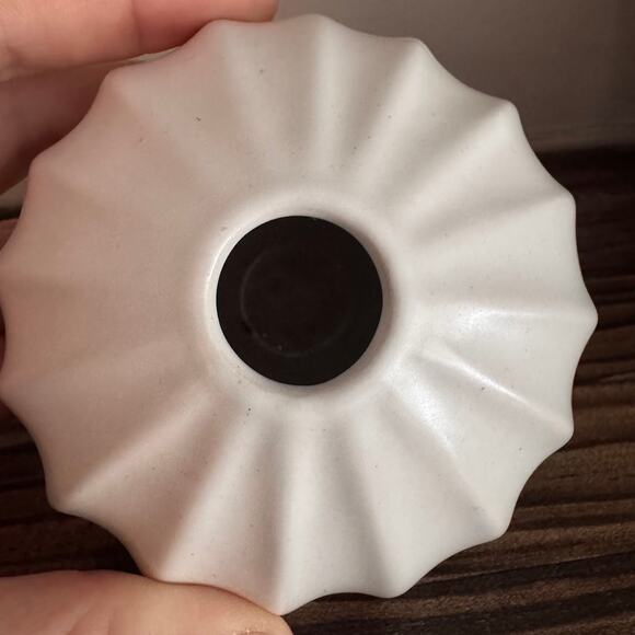 Jonathan Adler MCM Ribbed Urchin Small White Textured Bud Vase - Picture 2 of 4